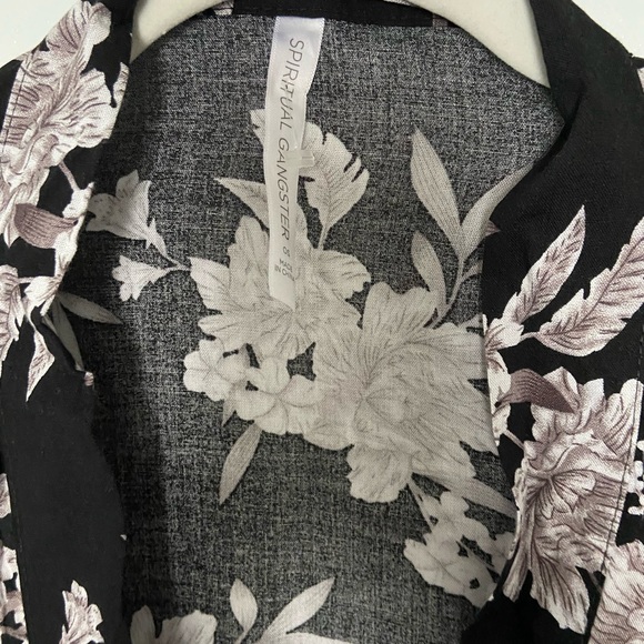 SPIRITUAL GANGSTER MAYA KIMONO ROBE WRAP - Picture 10 of 14